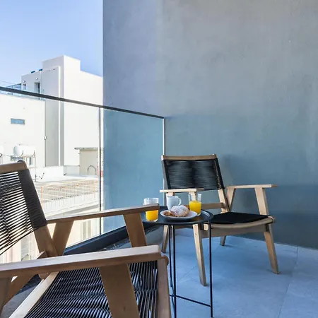 W Balcony Near Apartment *